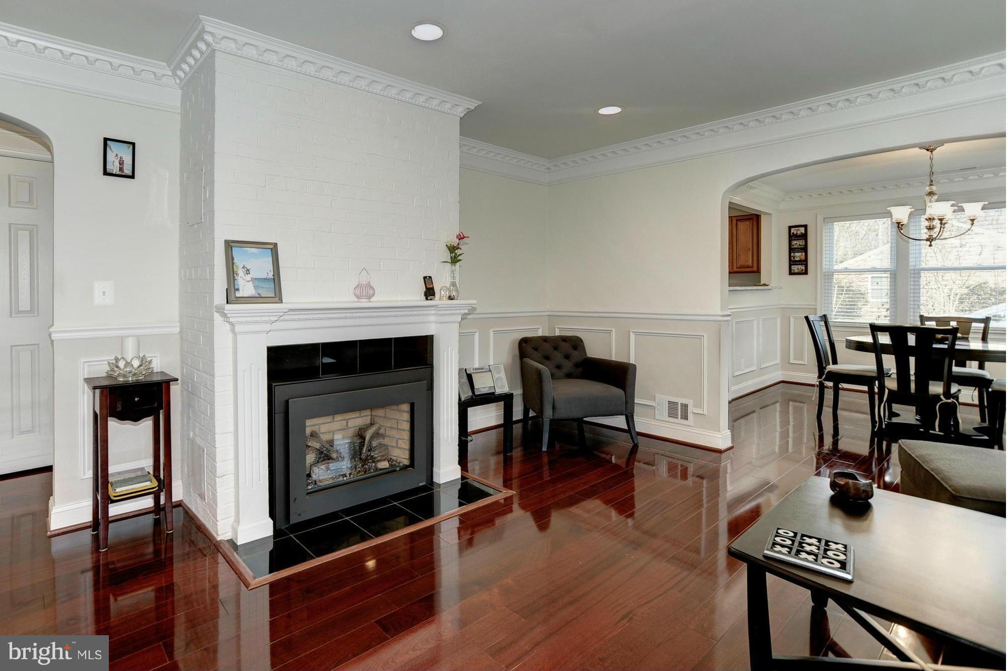 WELLINGTON HEIGHTS - Residential