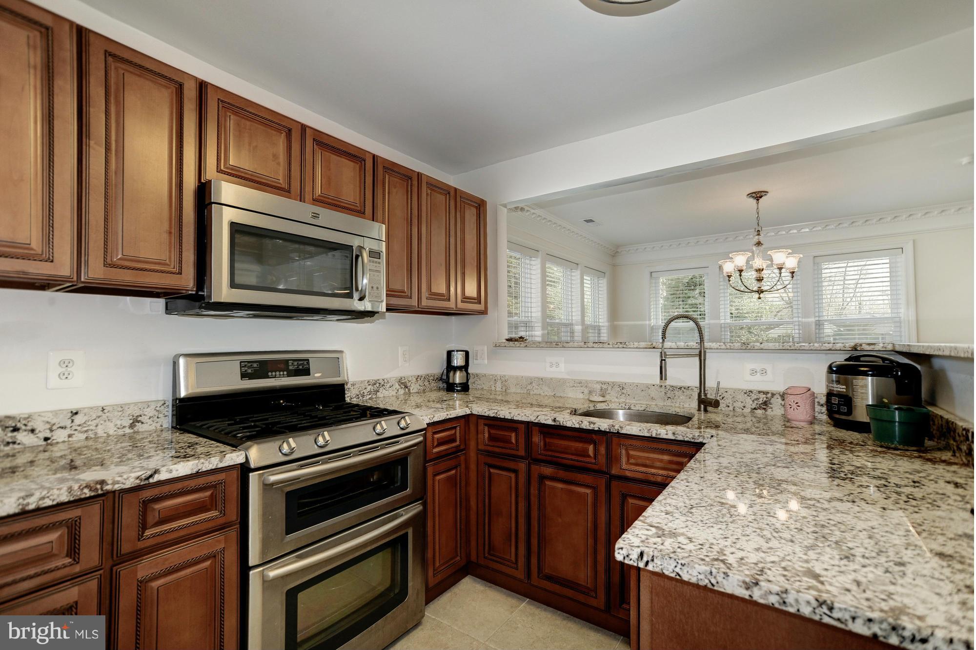 WELLINGTON HEIGHTS - Residential