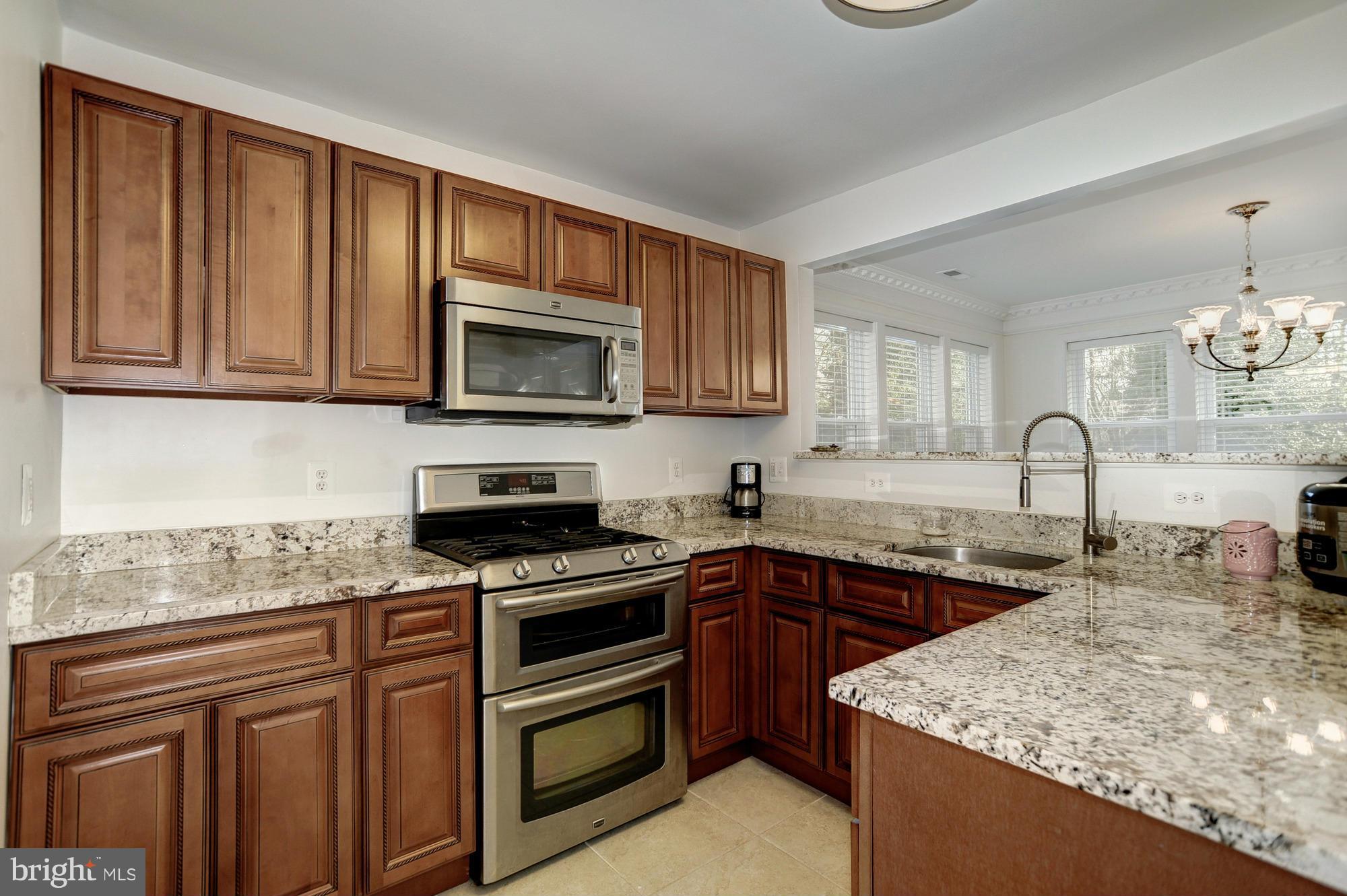 WELLINGTON HEIGHTS - Residential