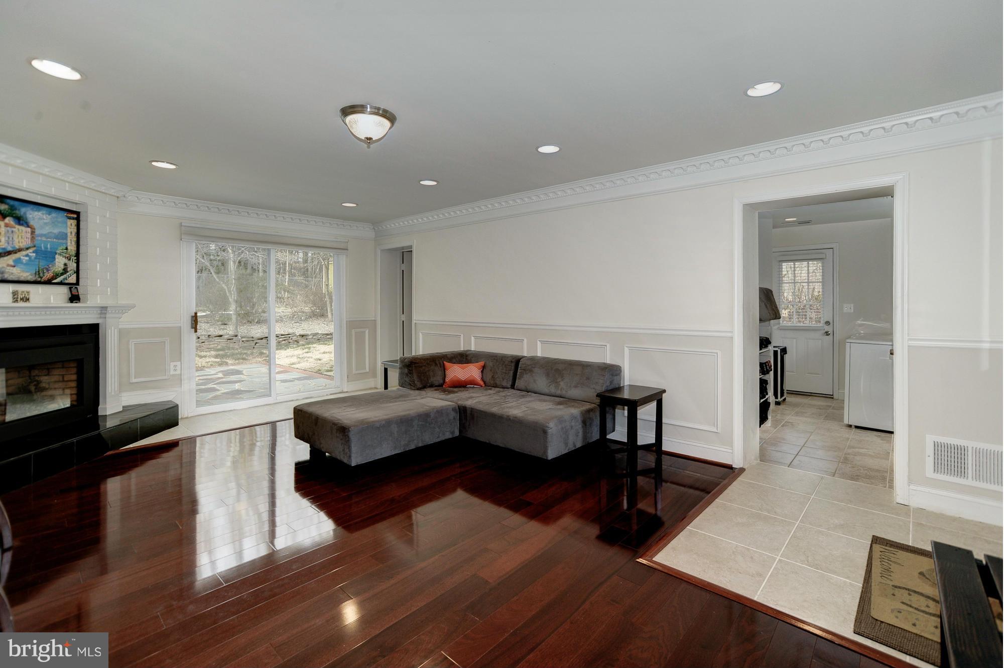 WELLINGTON HEIGHTS - Residential