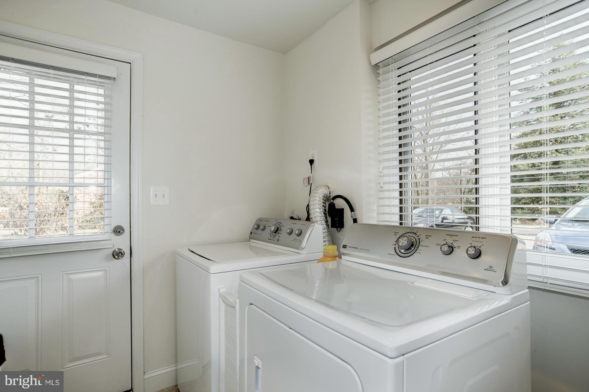 WELLINGTON HEIGHTS - Residential