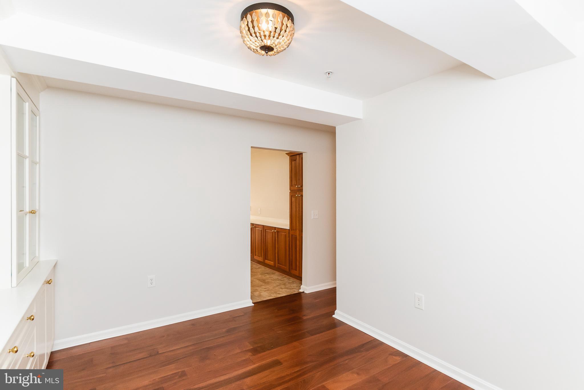 ROUNDWOOD RIDGE - Residential