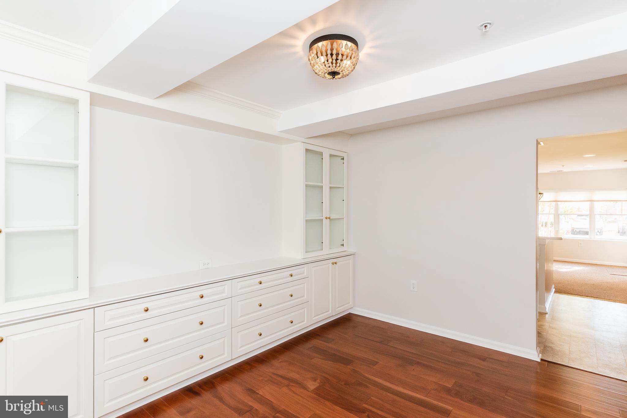 ROUNDWOOD RIDGE - Residential