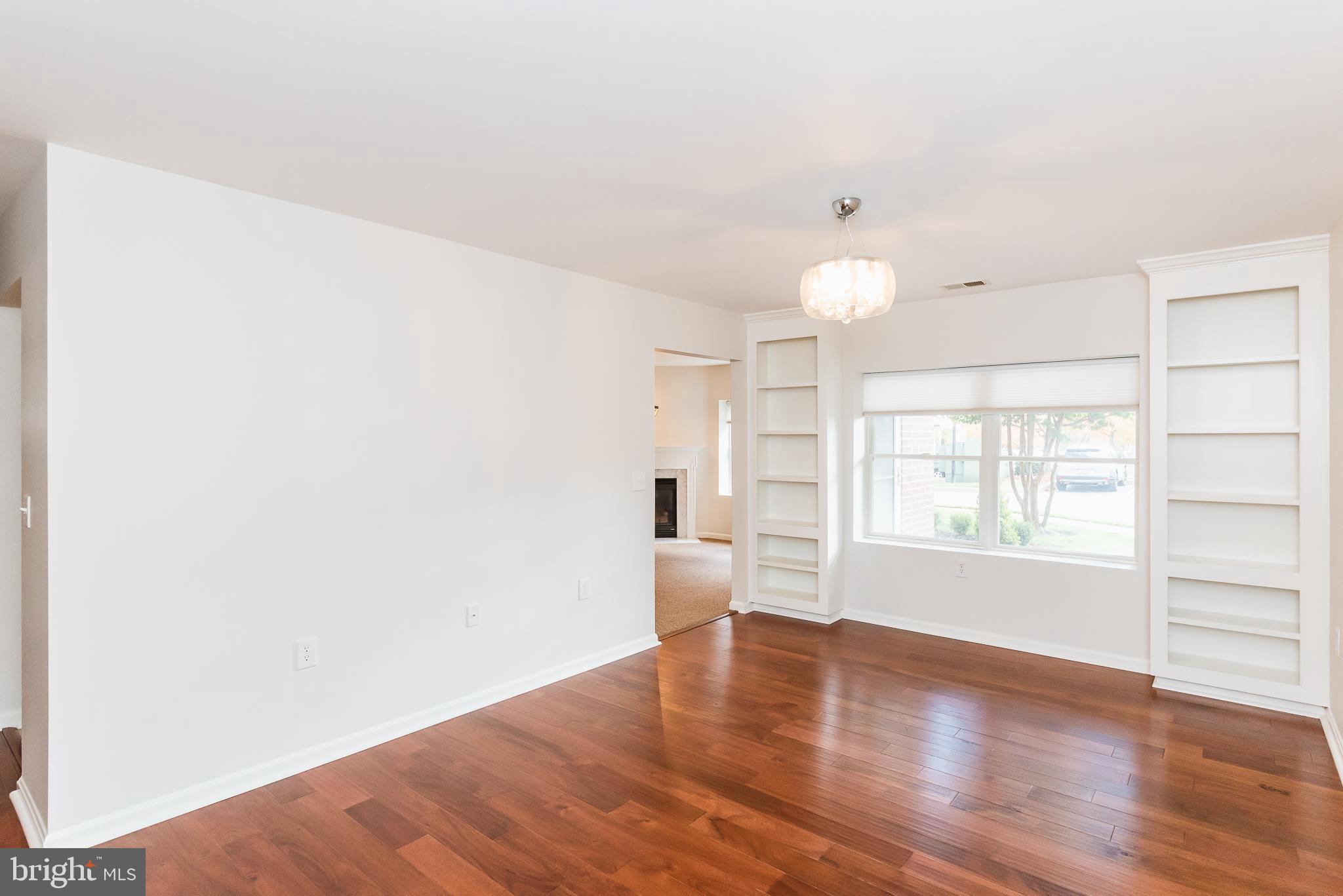 ROUNDWOOD RIDGE - Residential