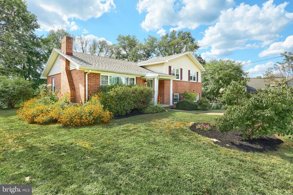 Photo of 4187 Webster Drive, YORK, PA 17402 (MLS # PAYK2089076)
