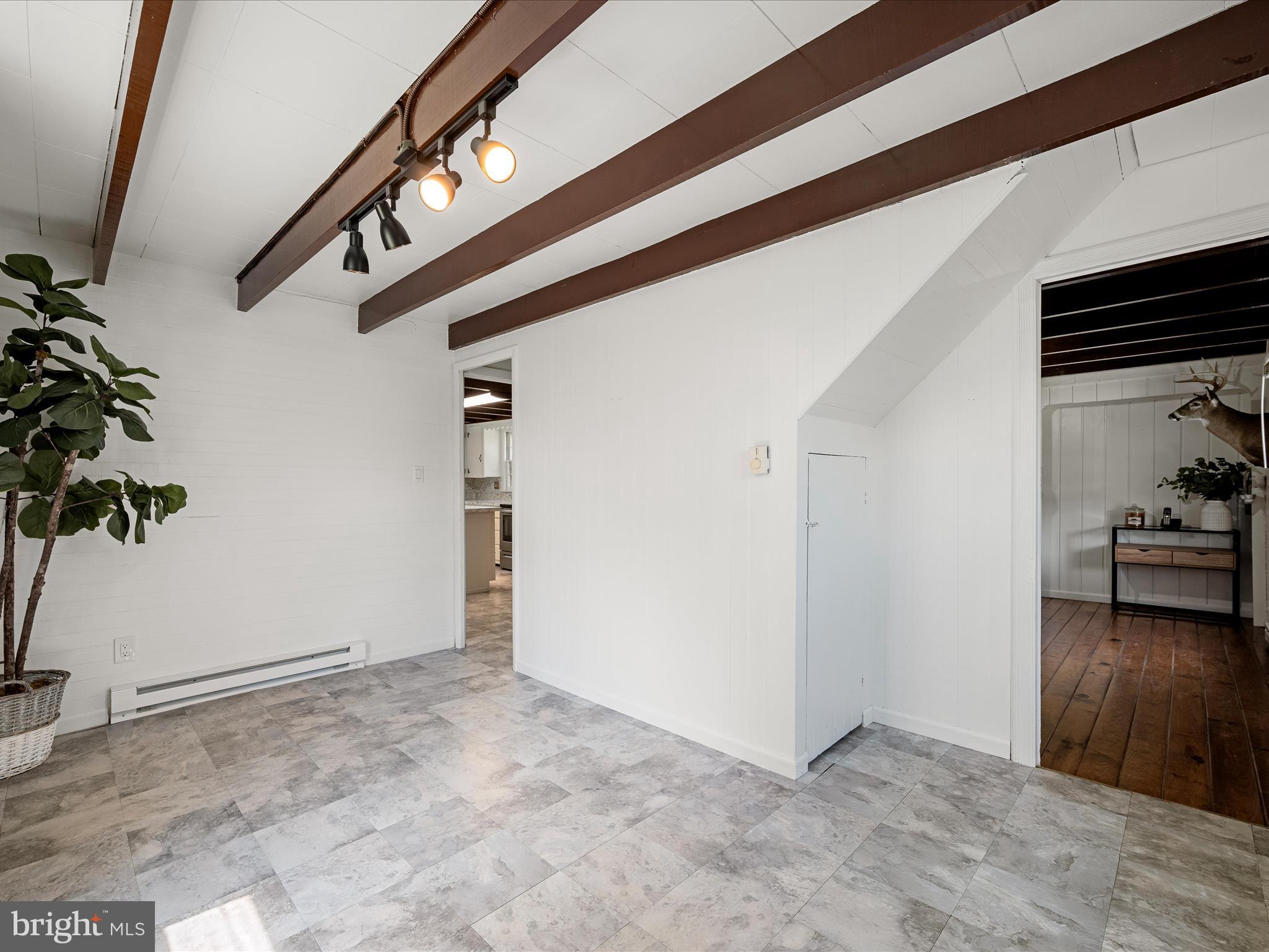 NO SUBDIVISION - Residential