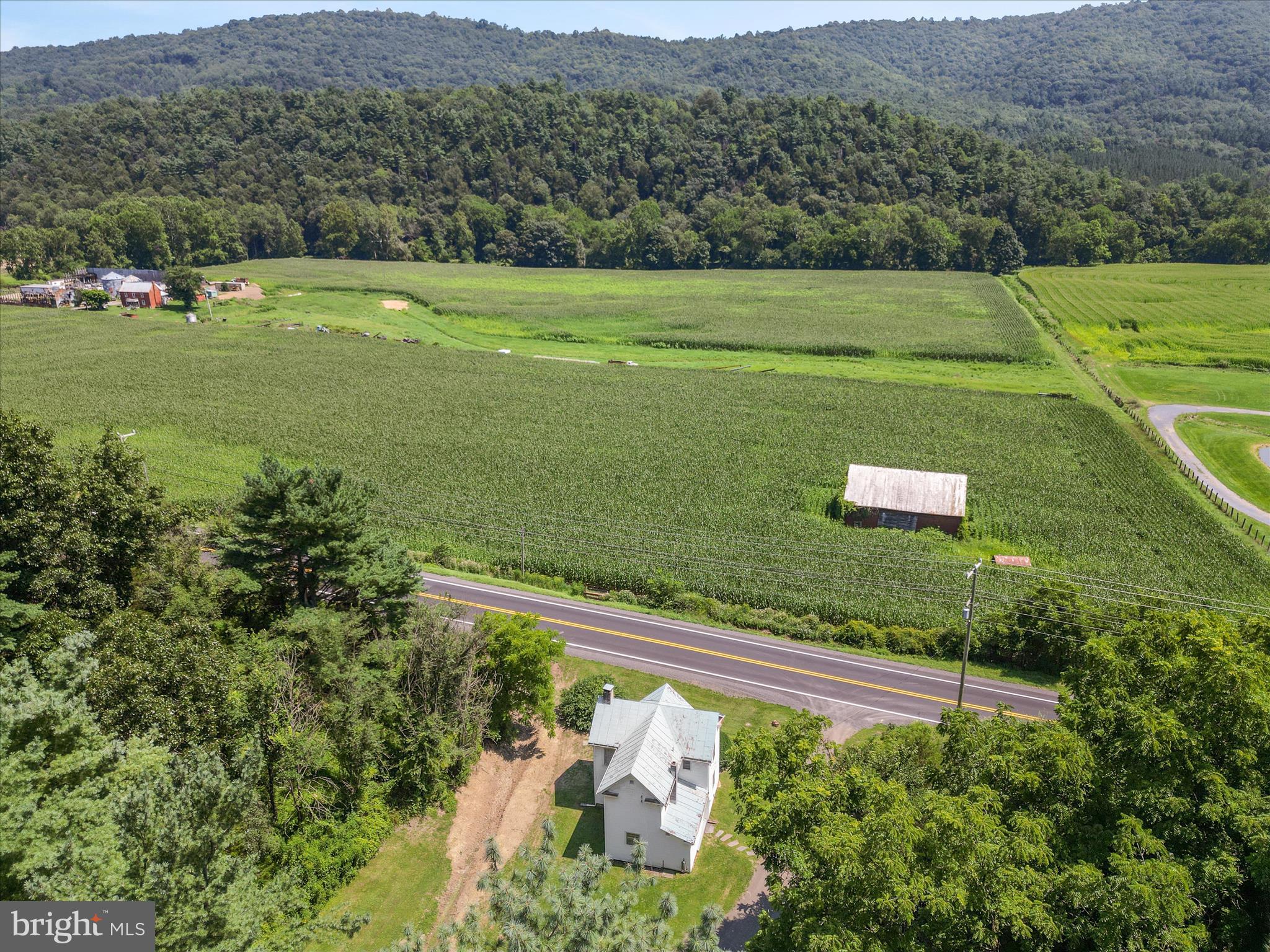 NO SUBDIVISION - Residential