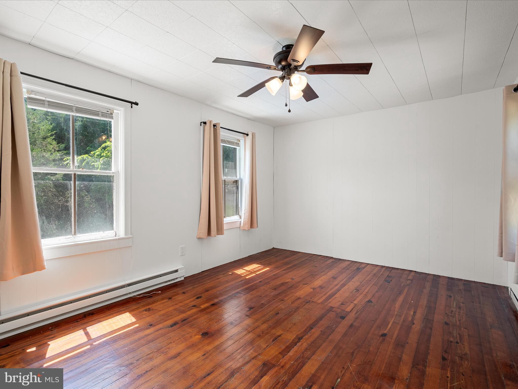 NO SUBDIVISION - Residential