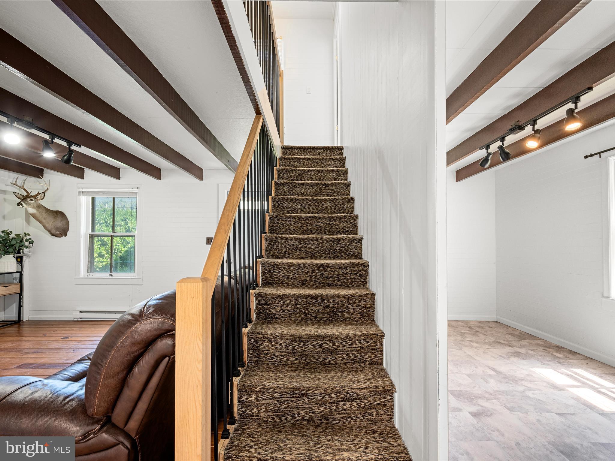 NO SUBDIVISION - Residential