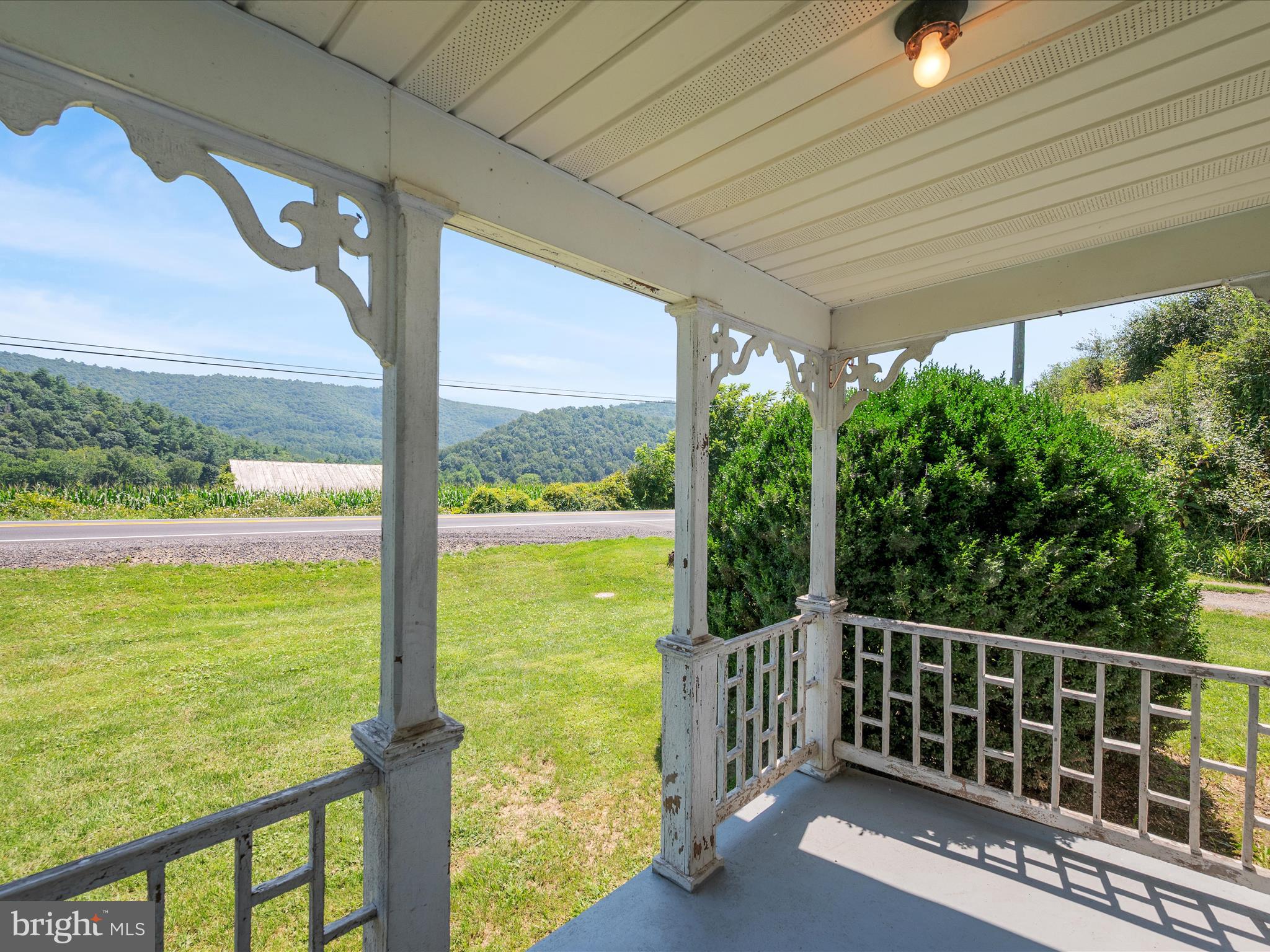 NO SUBDIVISION - Residential