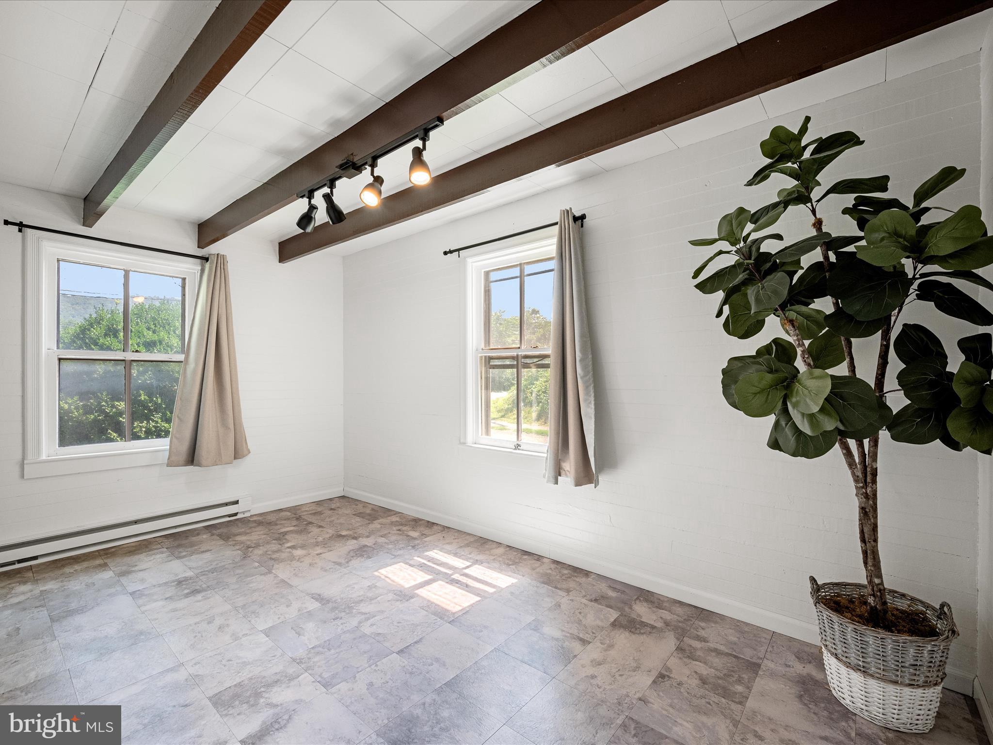 NO SUBDIVISION - Residential