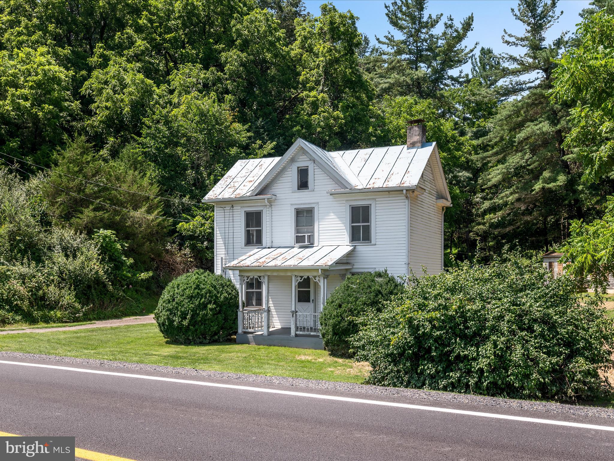 NO SUBDIVISION - Residential