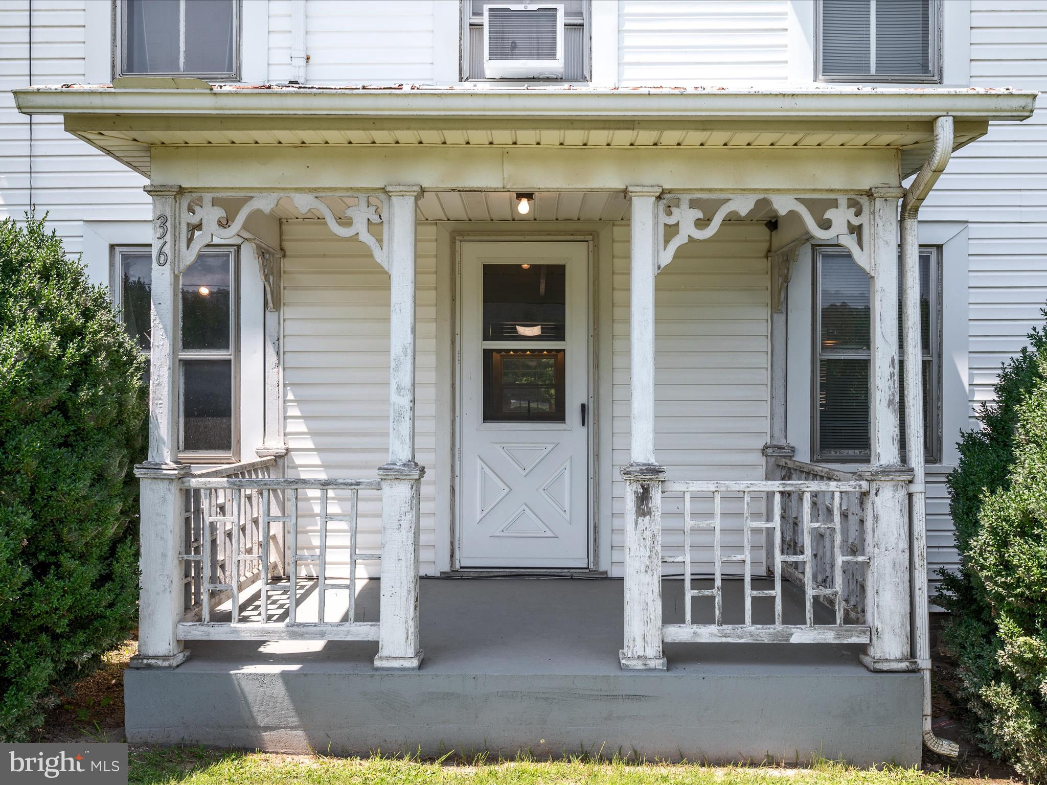 NO SUBDIVISION - Residential