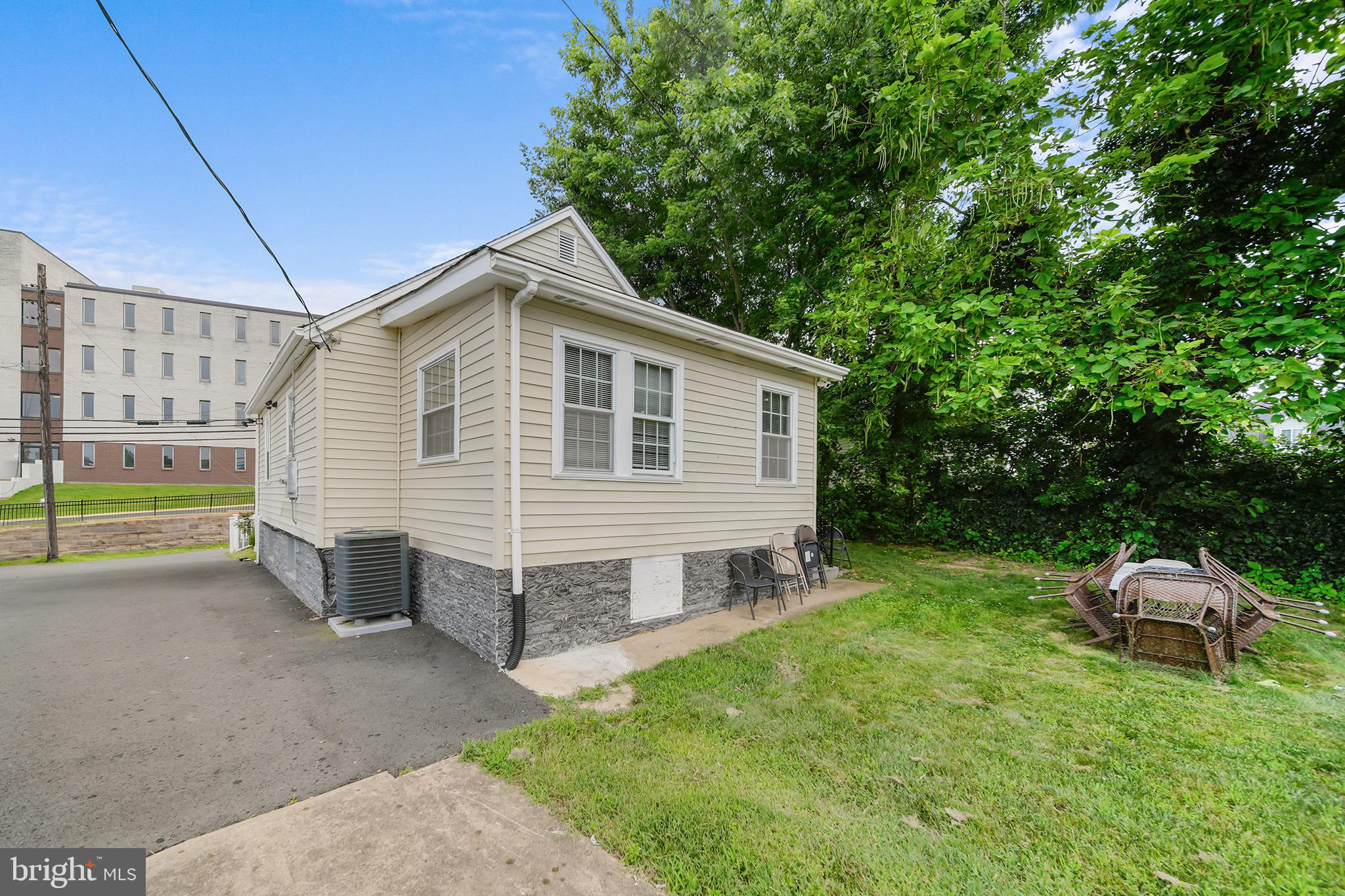 17914 DR DAVID CLINE LANE