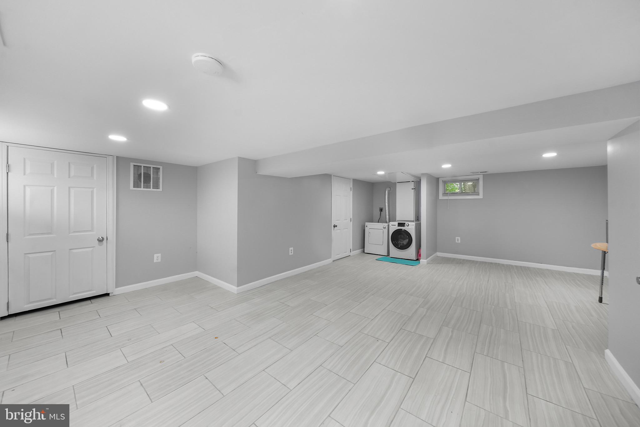 EASTMAN KEYS - Residential