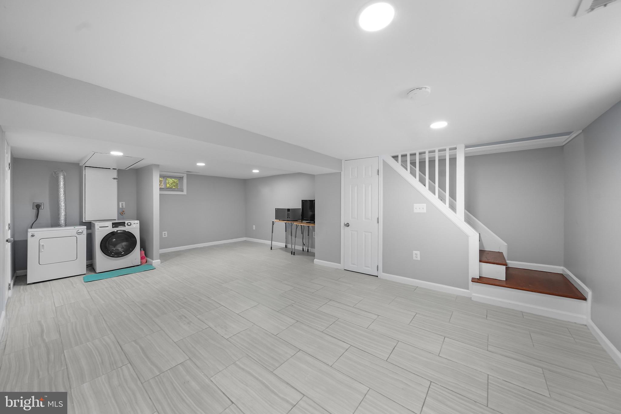 EASTMAN KEYS - Residential