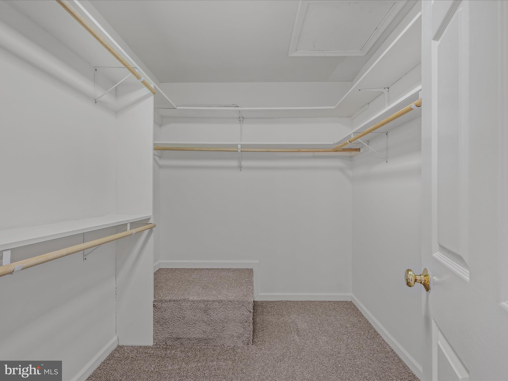 GLENN WOODS - Residential