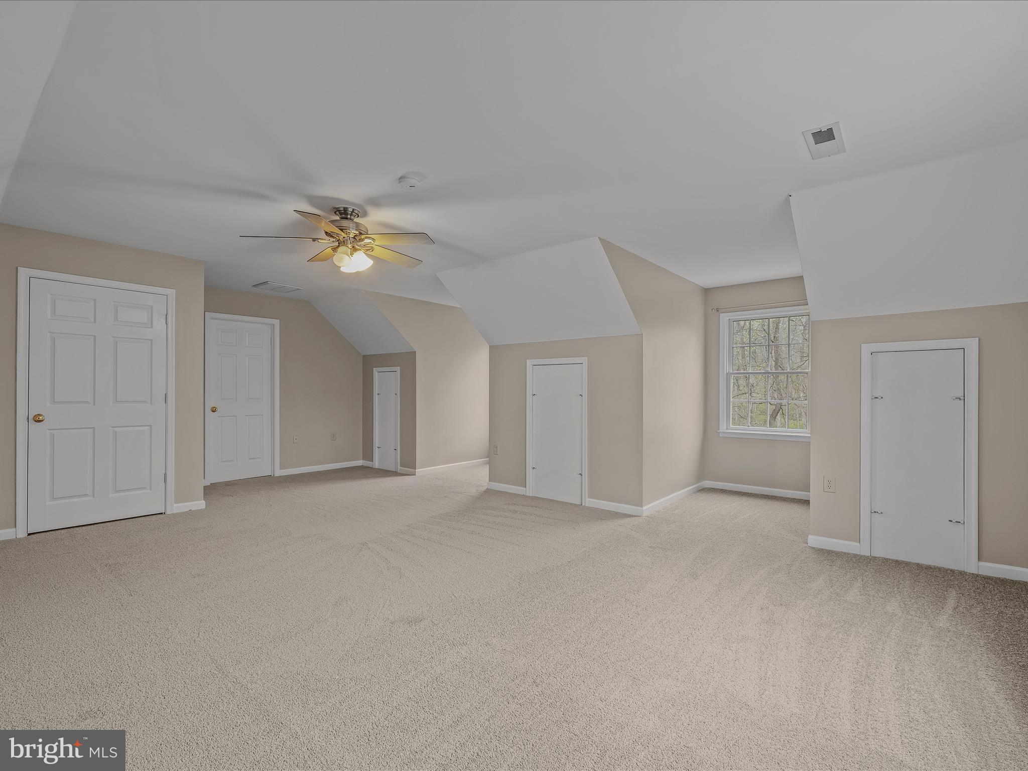 GLENN WOODS - Residential