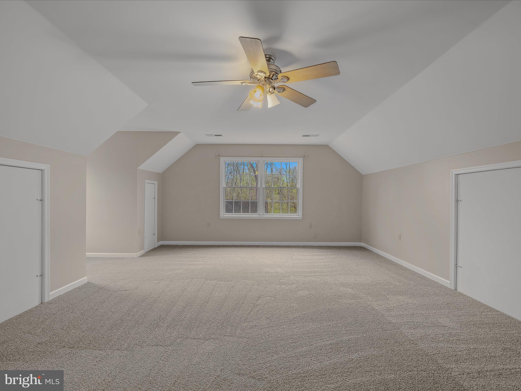 GLENN WOODS - Residential