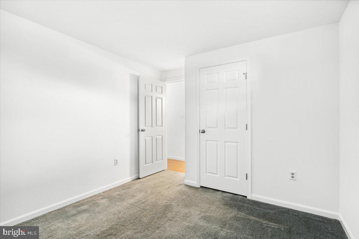 WATERSIDE - Residential