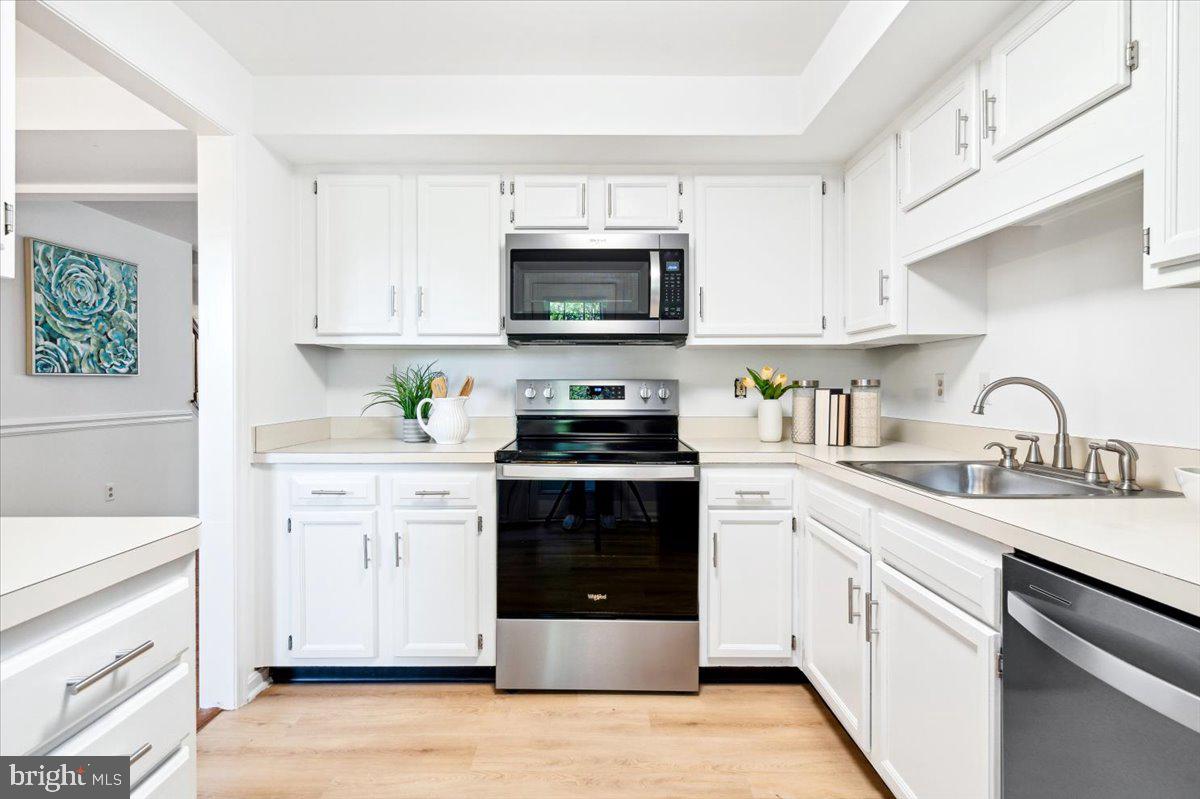 WATERSIDE - Residential