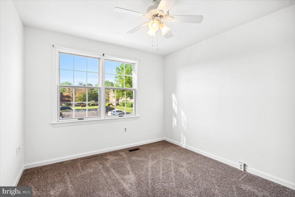 WATERSIDE - Residential