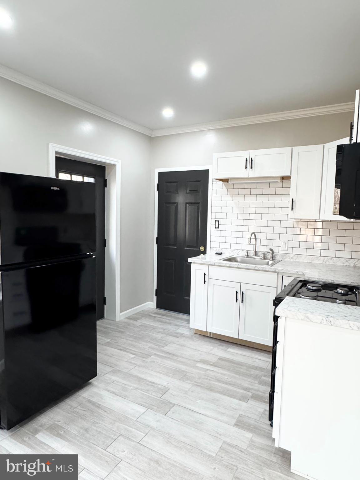 KERRICK MANOR SUB - Residential Lease