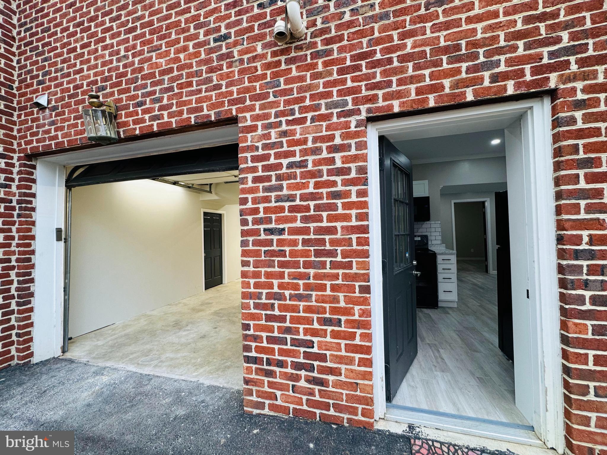 KERRICK MANOR SUB - Residential Lease