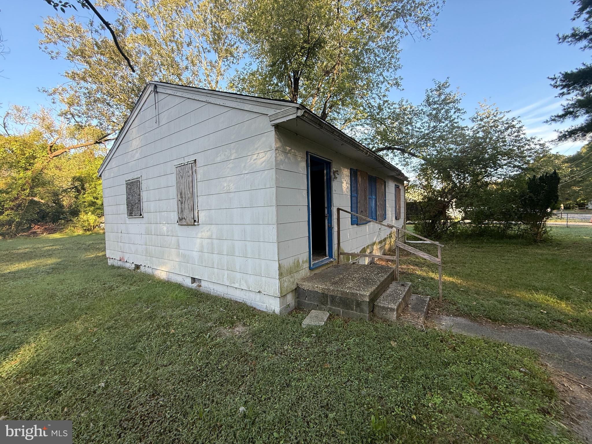 1710 WILSON LANE