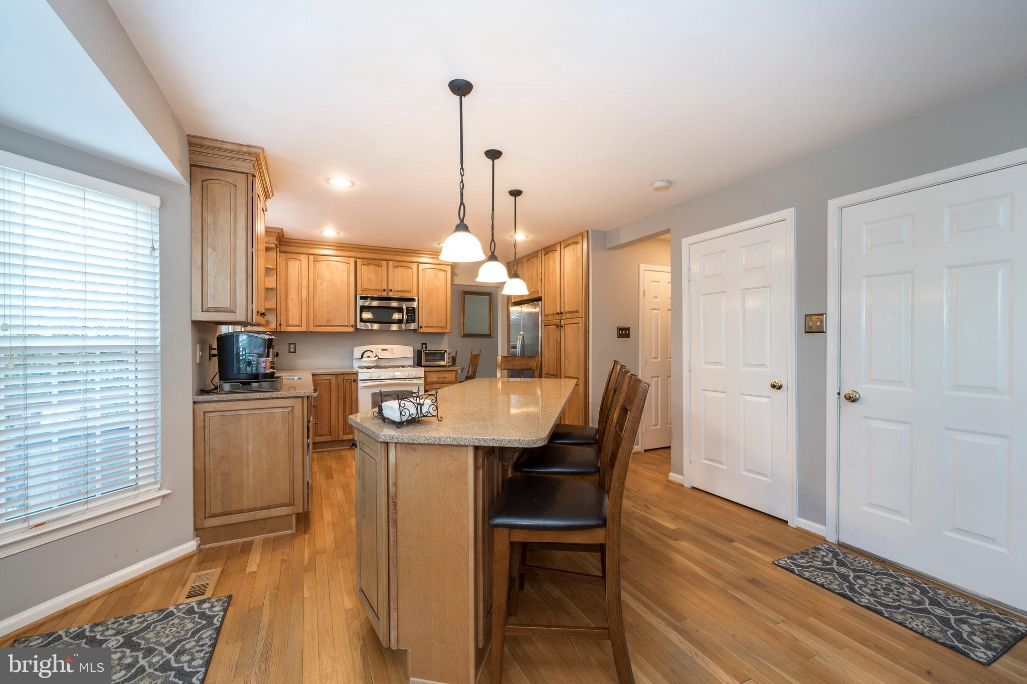 WILLIAMSBURG - Residential