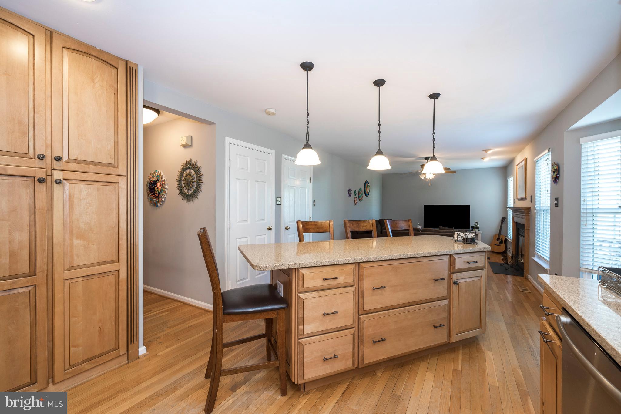 WILLIAMSBURG - Residential