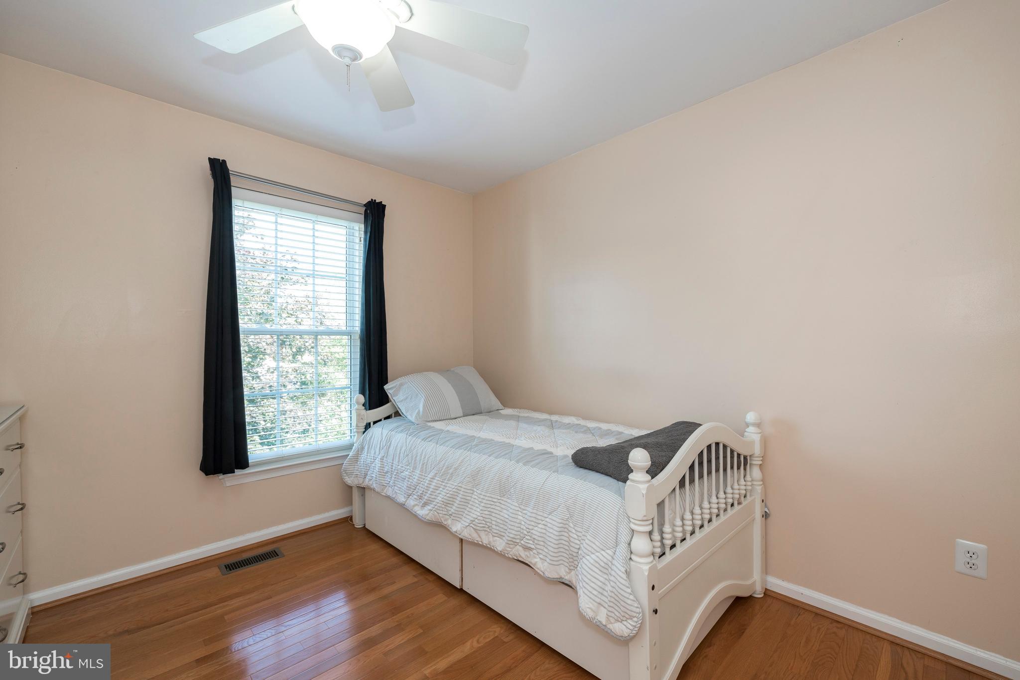 WILLIAMSBURG - Residential