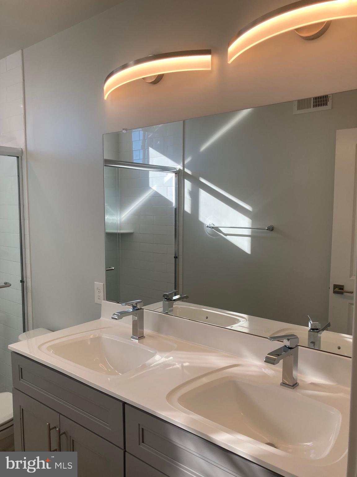 WEST KENSINGTON - Residential Lease