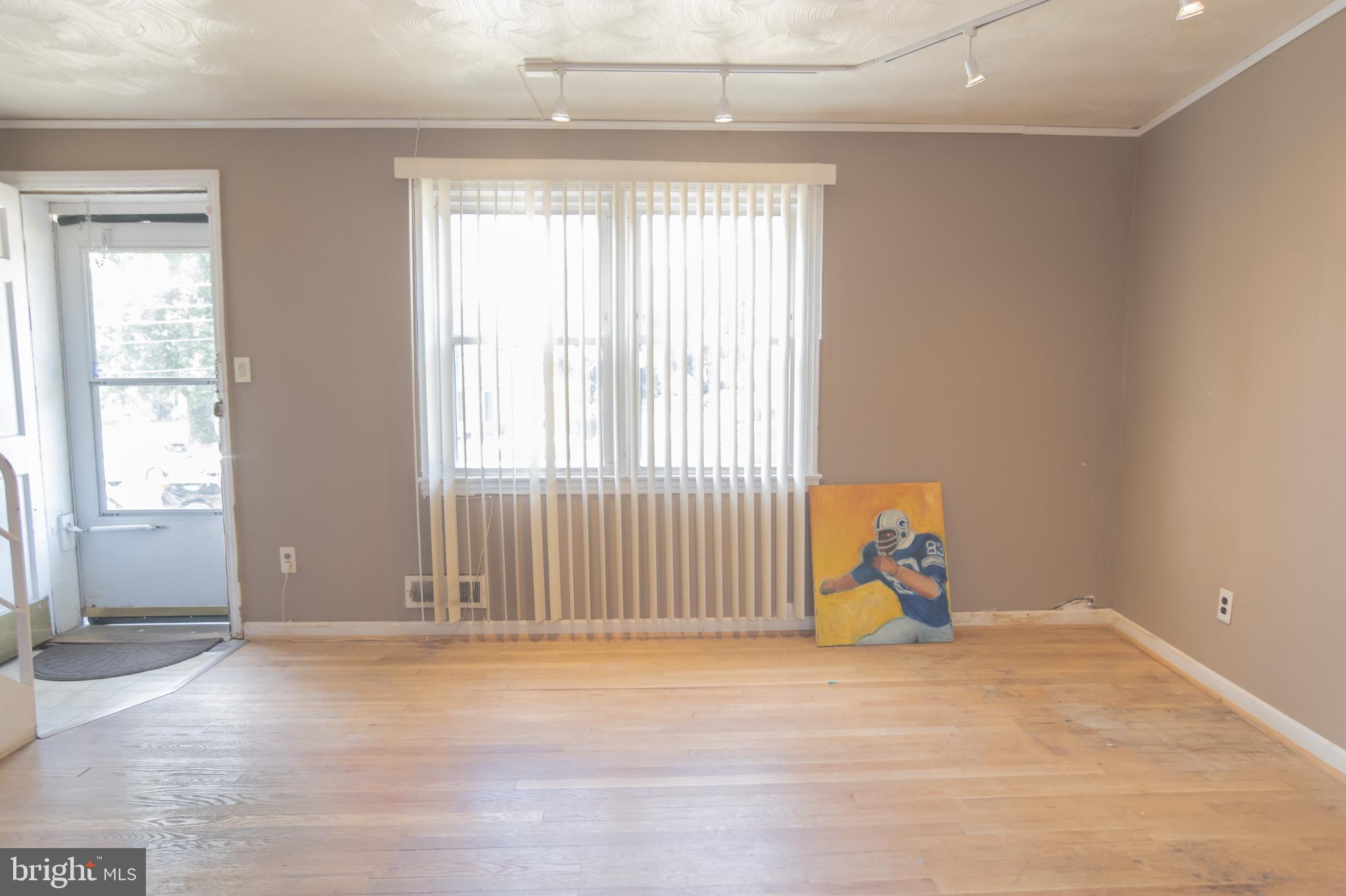 ROSELAND GARDENS - Residential