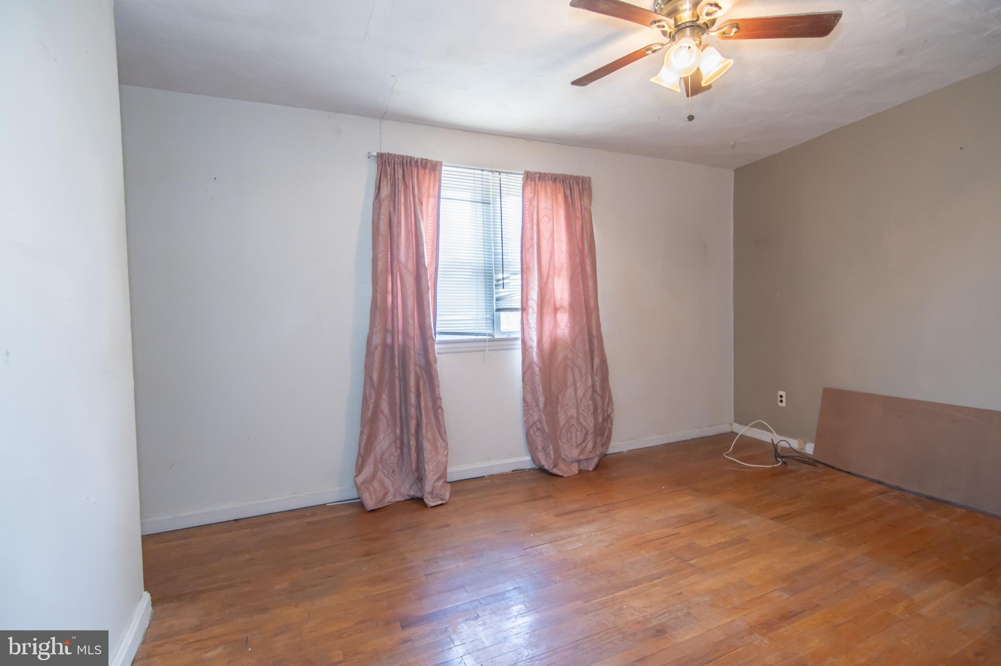 ROSELAND GARDENS - Residential