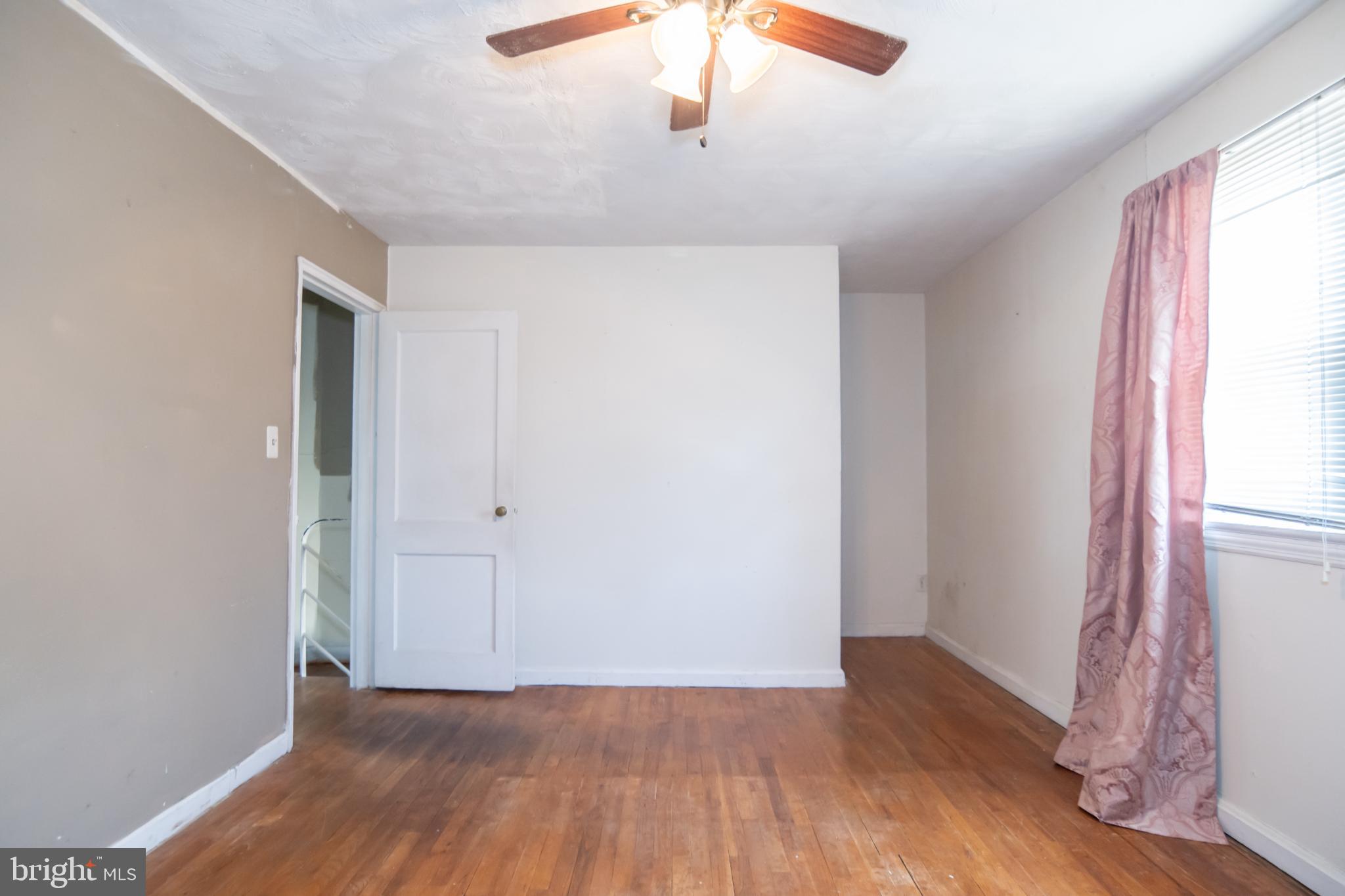 ROSELAND GARDENS - Residential