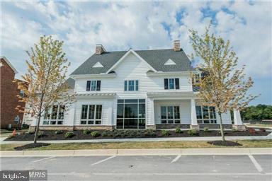 OXFORD SQUARE - Residential Lease