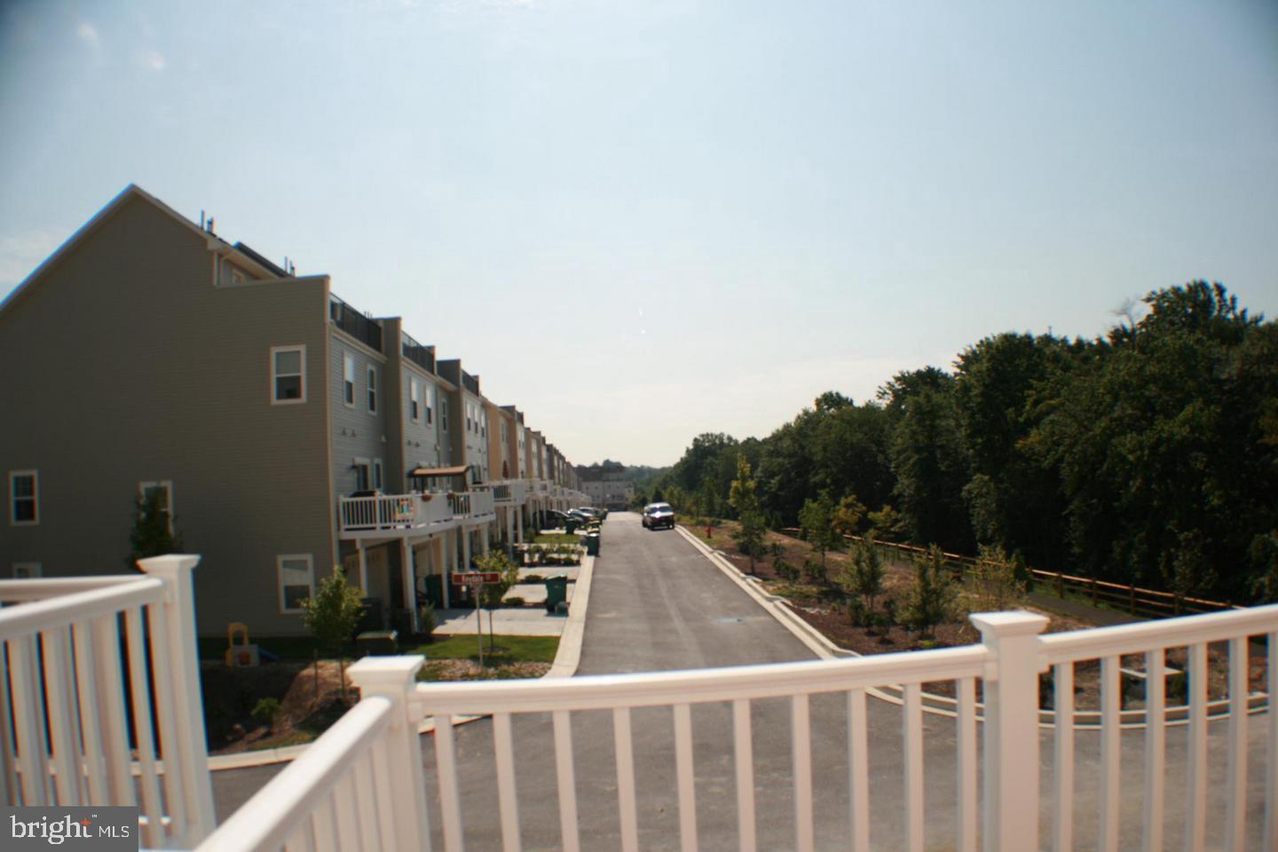 OXFORD SQUARE - Residential Lease