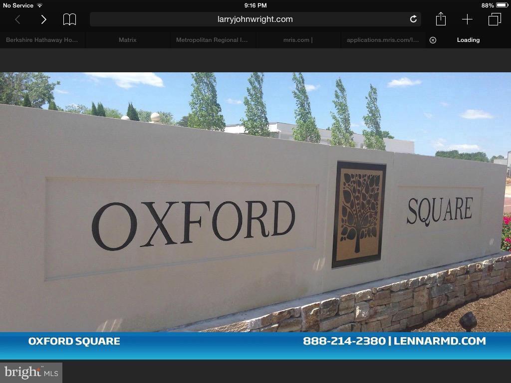 OXFORD SQUARE - Residential Lease