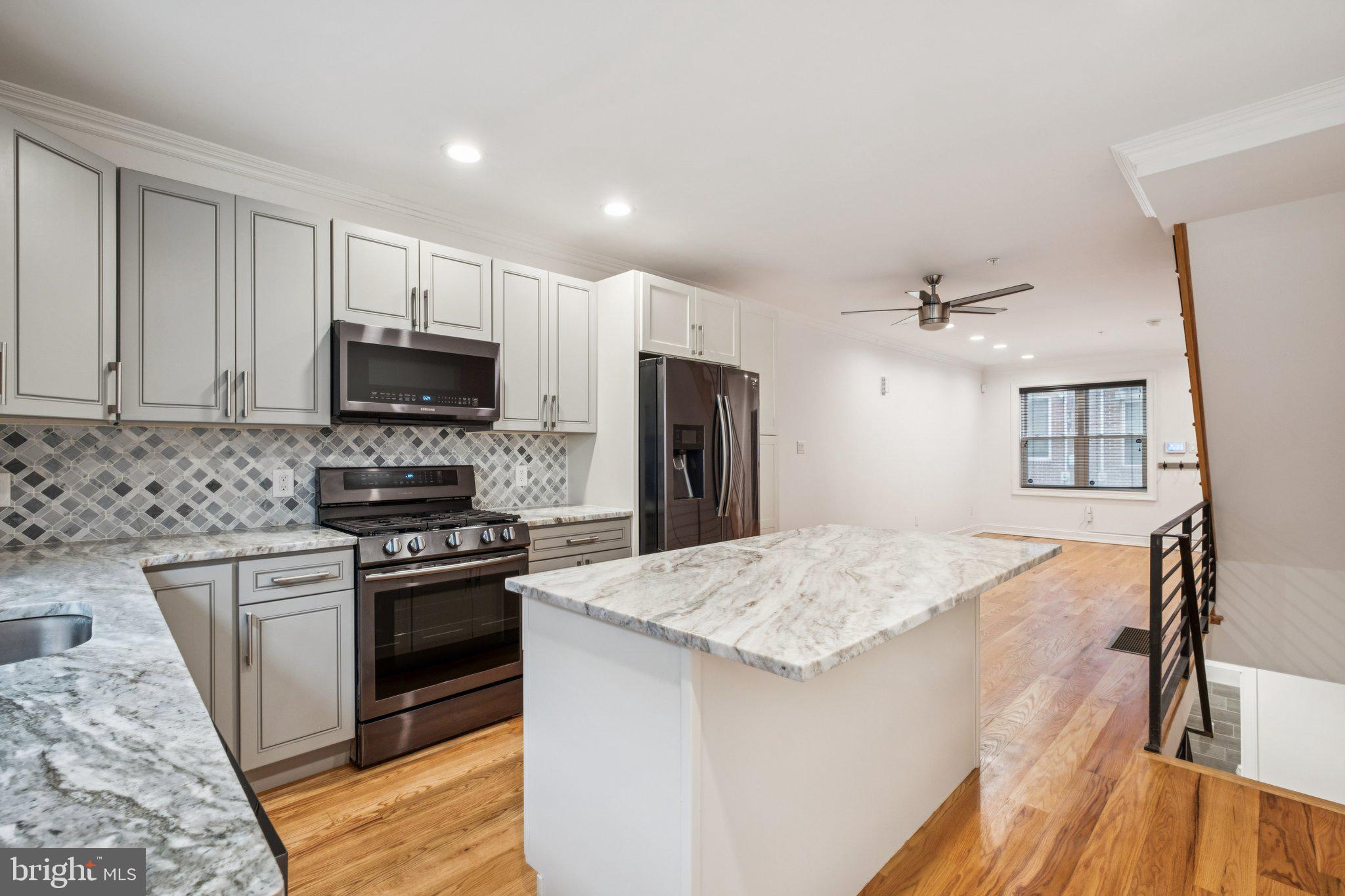 FRANCISVILLE - Residential