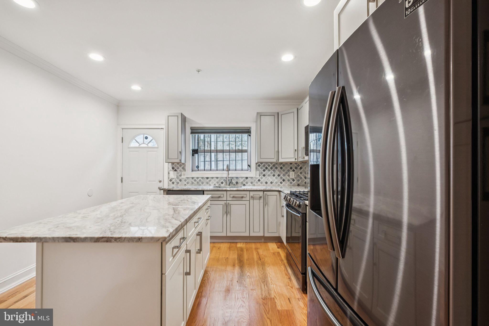 FRANCISVILLE - Residential