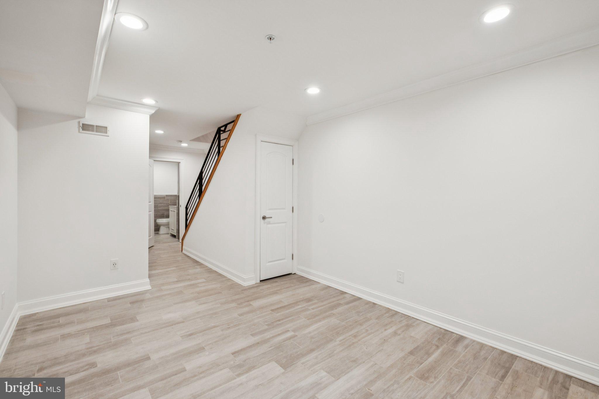 FRANCISVILLE - Residential