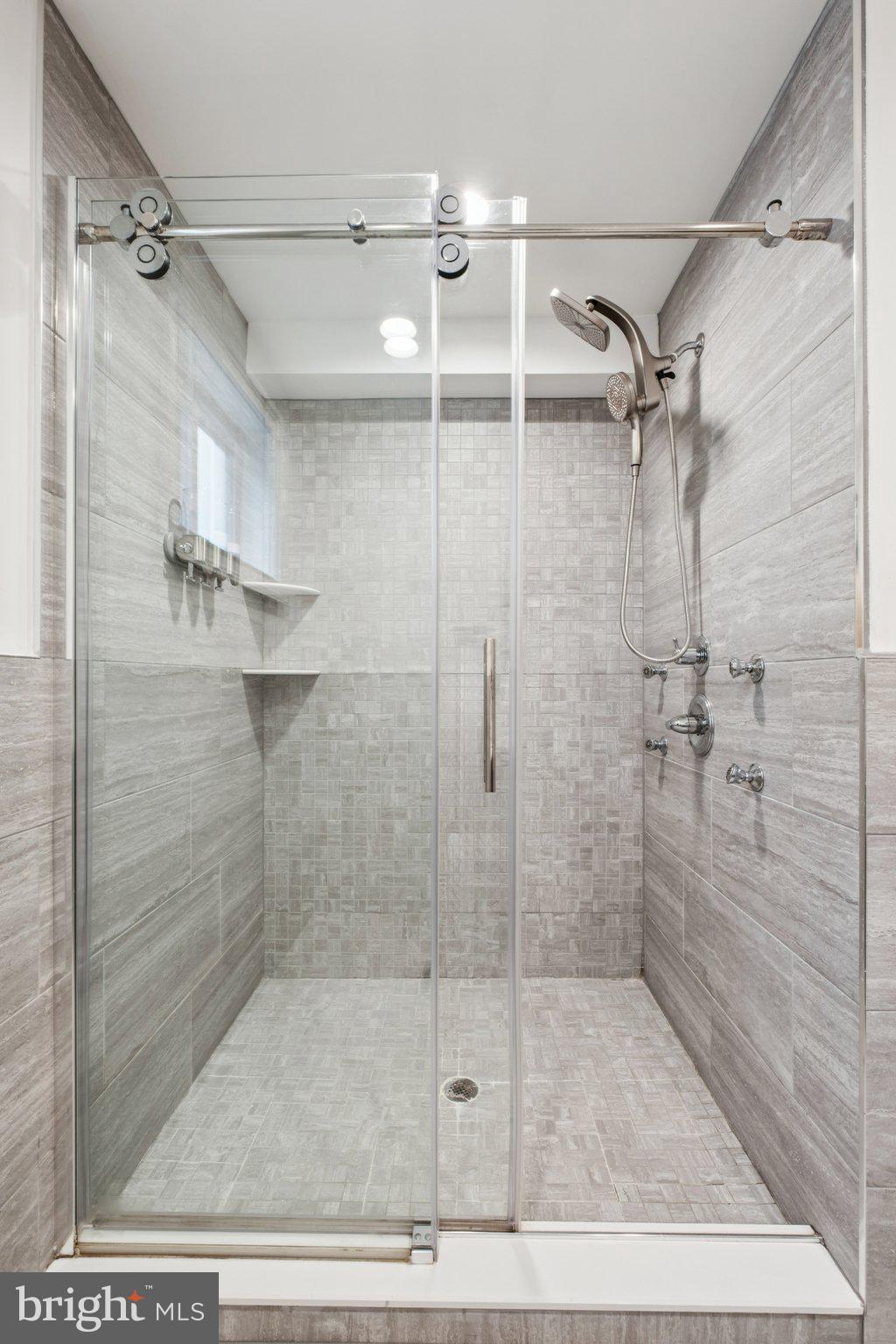 FRANCISVILLE - Residential