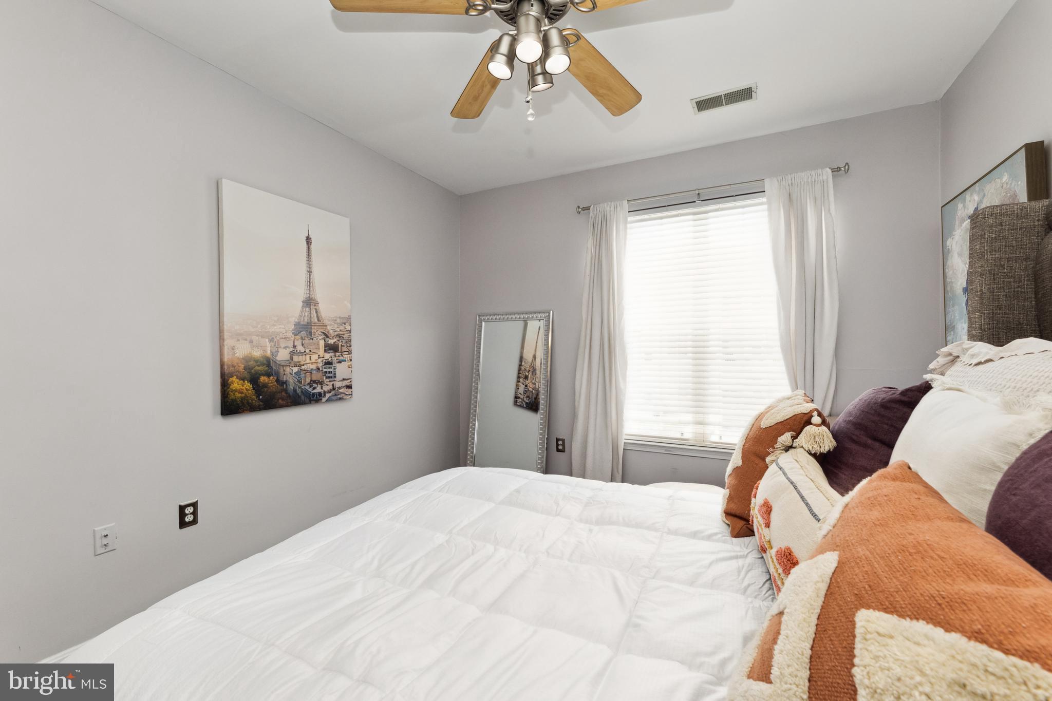 WOODLAND BOWIE CONDO - Residential