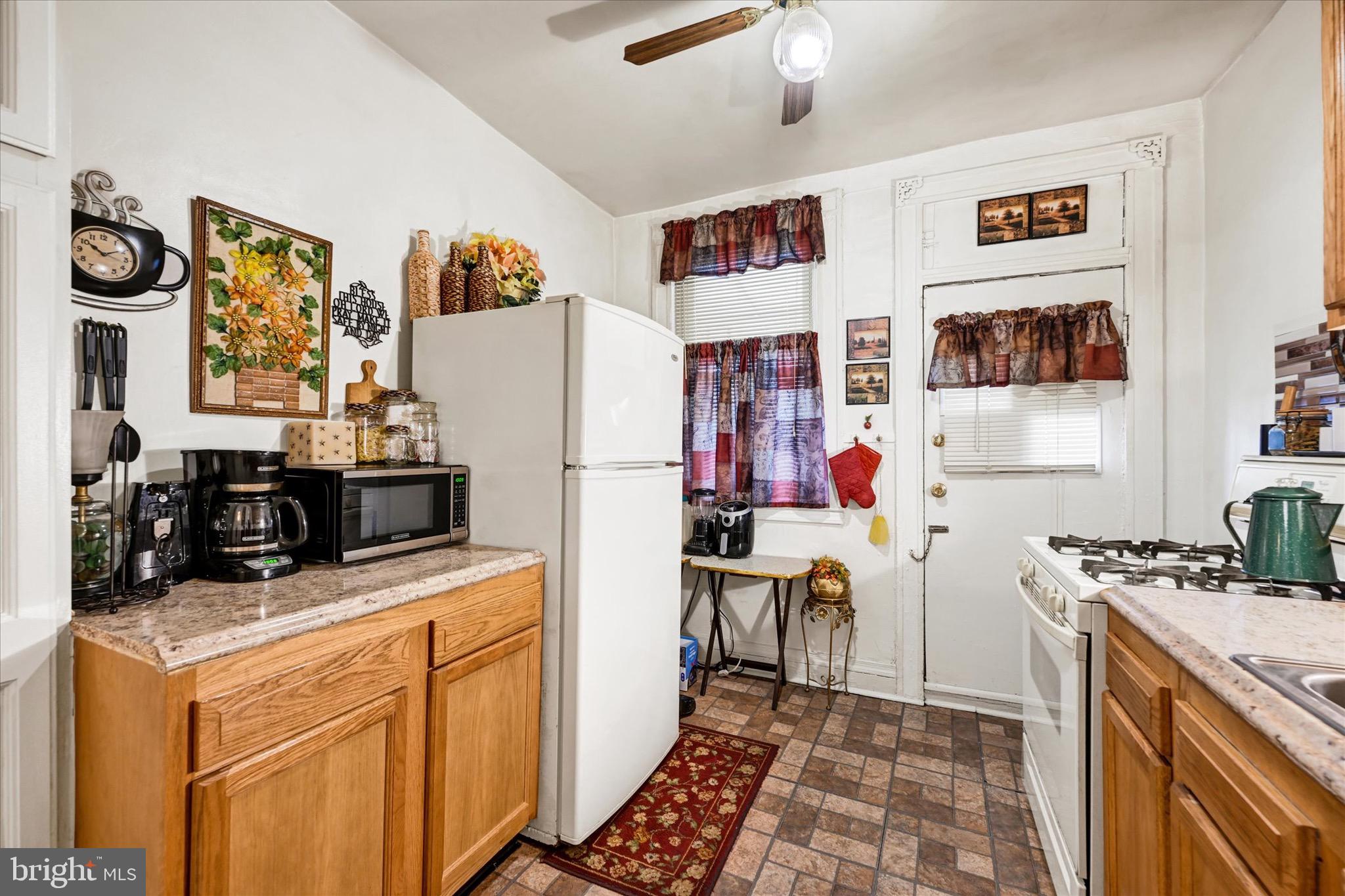 SAINT JOSEPHS - Residential