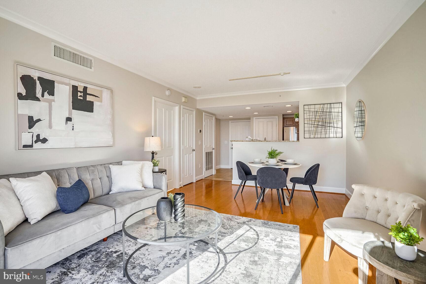 RESIDENCES AT STATION SQUARE - Residential