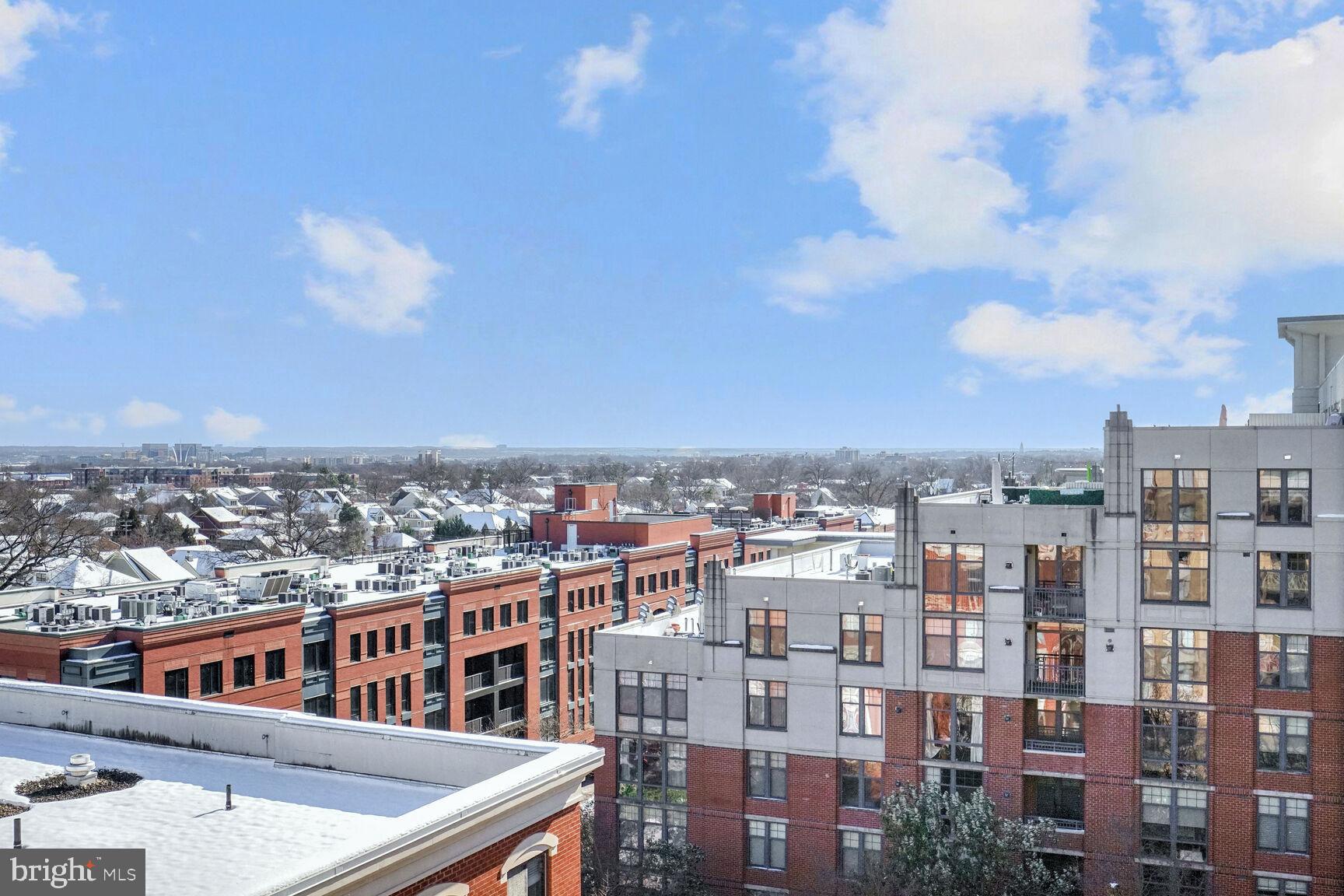 RESIDENCES AT STATION SQUARE - Residential