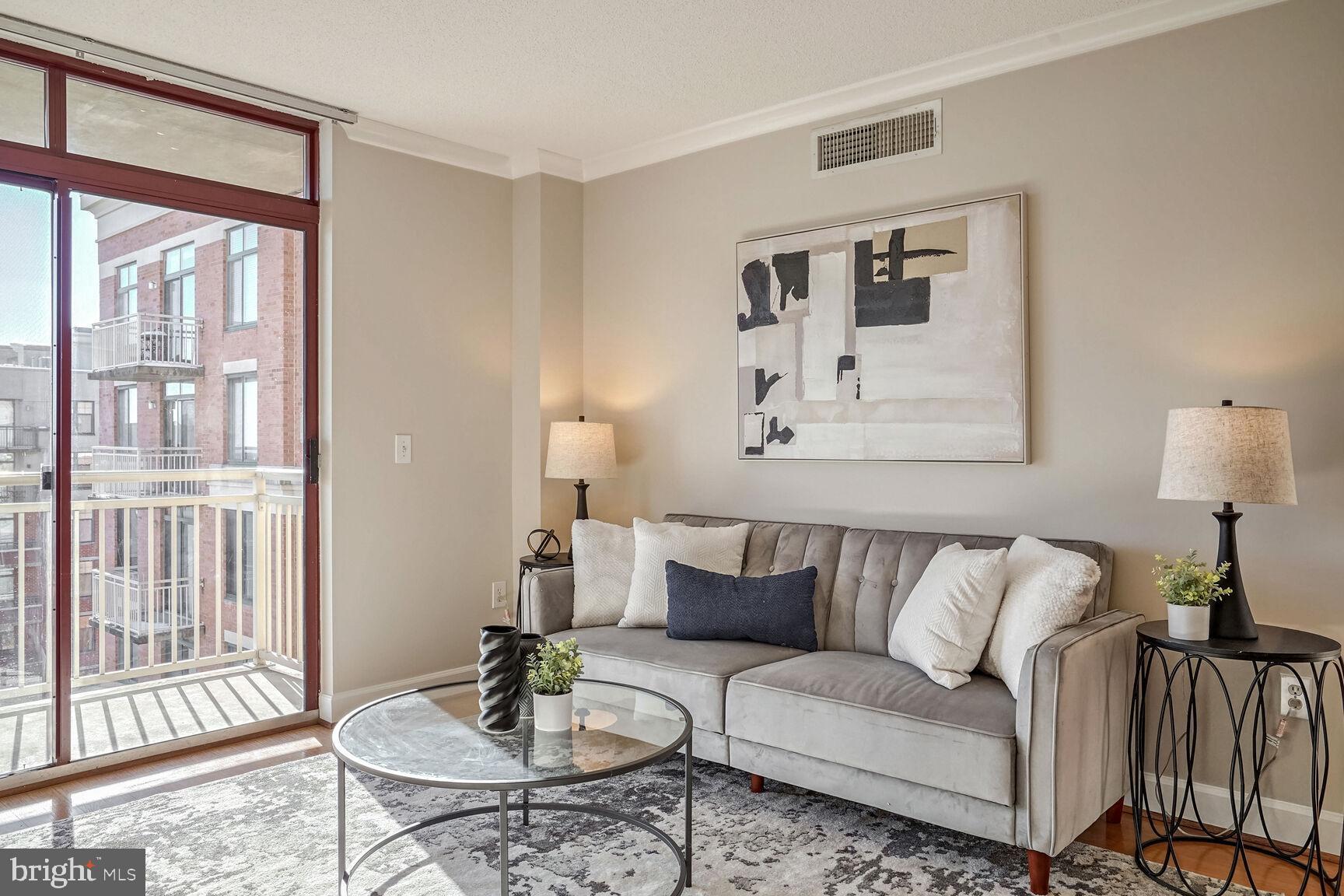 RESIDENCES AT STATION SQUARE - Residential