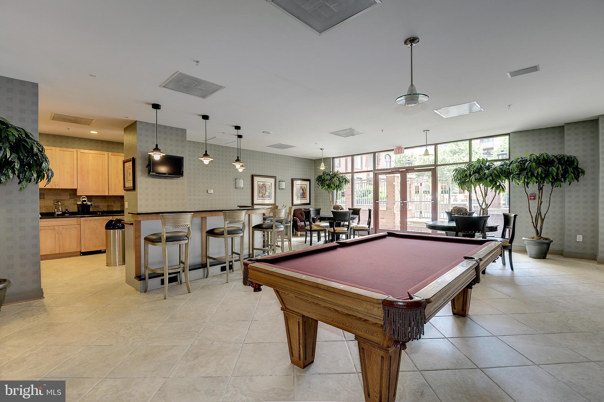 RESIDENCES AT STATION SQUARE - Residential