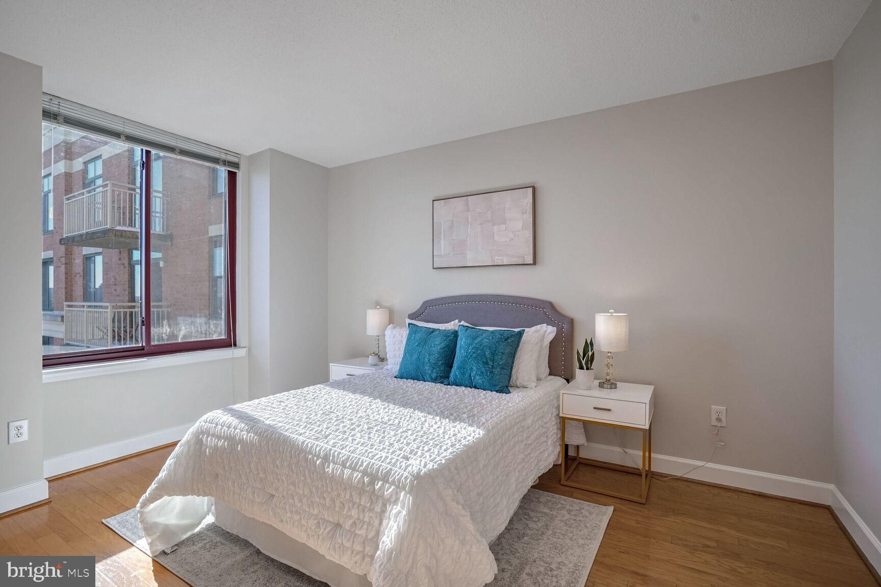 RESIDENCES AT STATION SQUARE - Residential